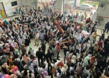 لاہور پولیس نے 5 سالہ بچی سے مبینہ زیادتی کے خلاف YDA، ہسپتال کے عملے کا احتجاج کے طور پر مقدمہ درج کر لیا۔