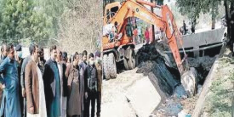 لیہ کینال سب ڈویژن کی طرف سے ٹیل تک پانی کی فراہمی کے لئے اقدامات جاری ہیں، نہروں کے اندر سے گھاس اور سلٹ نکالا جا رہا ہے