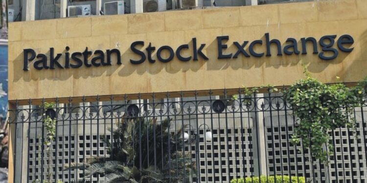 بلوچستان میں دہشت گردی کے بڑھتے ہوئے حملوں، درجنوں بے گناہ افراد کی ہلاکت ، سٹاک مارکیٹ 79,000 کی انٹرا ڈے بلند سطح کو چھونے کے بعد ملے جلے سیشن میں منفی ہو گئی