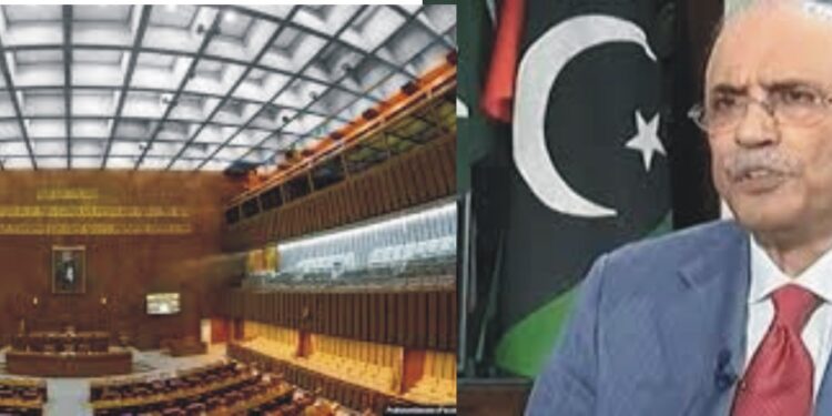 سینیٹ کا اجلاس منگل (27 اگست) کو شام 5 بجے طلب کر لیا گیا