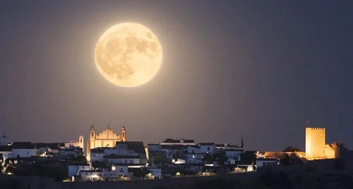 19اگست:پوراچاند معمول سے زیادہ روشن