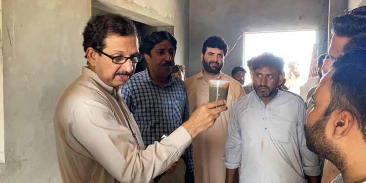 سپیشل سیکرٹری ہاؤسنگ جنوبی پنجاب و ڈائریکٹر جنرل ایم ڈی اے رانا سلیم احمد خان کا ایم ڈی اے کے نئے آفس بلاک کی زیر تعمیر بلڈنگ کا وزٹ