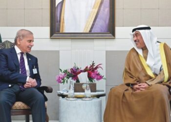 وزیراعظم نے کویت تعلقات کو مزید مضبوط بنانے کے لیے پاکستان کے عزم کا اعادہ کیا