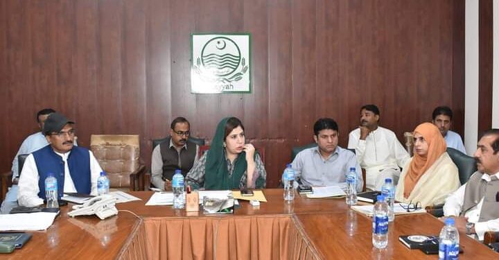 ضلع کا سب سے بڑا فیملی ایونٹ 9 واں لیہ تھل میلہ کے انتظامات شروع کر دئے ہیں۔ تھل جیپ ریلی کے موقع پر اہلیان لیہ کو منفرد لیہ تھل میلہ دیکھنے کو ملے گا،ڈپٹی کمشنر لیہ