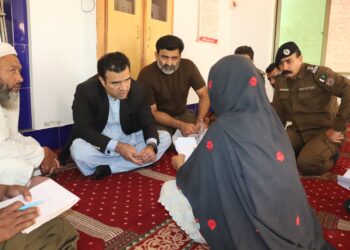 ڈ ی پی او لیہ علی وسیم میرٹ پرانصاف کی فراہمی کےلئے پر عزم ،جامع مسجد ایمپلائز کالونی اور ڈی ایس پی صدر کے دفتر میں الگ الگ کھلی کچہریاں شہریوں کی درخواستوں پر احکامات جاری