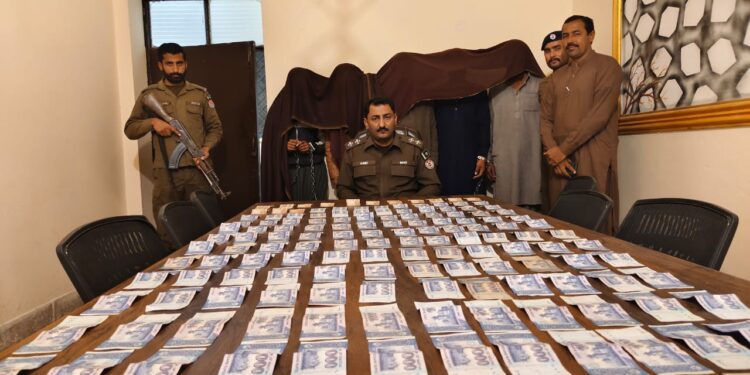 تھانہ کروڑ پولیس کی کاروائی ، "مویشی چور حقو گینگ ” کو گرفتارلاکھوں روپے مالیت کے جانور و مال مسروقہ برآمد