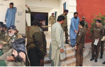 لیہ:ڈی پی او علی وسیم ریورائین چیک پوسٹ کا معائنہ کررہے ہیں آخر میں ملازمین کے ساتھ کھانا کھا اور مسائل سن رہے ہیں