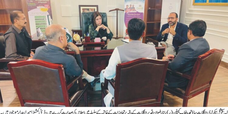 جنگلا ت کے رقبہ سے تجا وزات کے خاتمے اور نا جائز قابضین سے واگزاری کے لےے ٹھوس اقداما ت اٹھا ئے جا ئیں، کیپٹن (ر) رانا رضوان قدیر