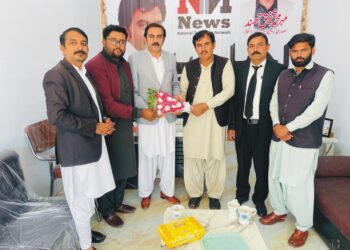 مقامی وکلاء وفد کا دفتر اخبار لیہ کا دورہ اور مبارکباد