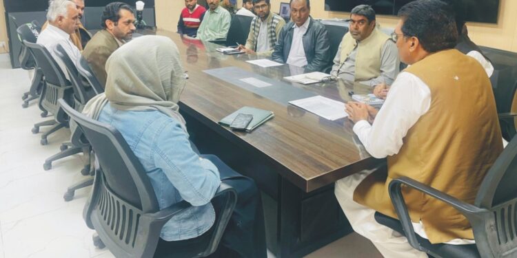 ڈسٹرکٹ ایمرجنسی رسپانس کمیٹی برائے انسداد ڈینگی کا اجلاس، ڈینگی وائرس کے خاتمہ کے لئے اقدامات کا حکم جاری