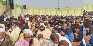 لیہ حافظ جمیل احمد خان اور مولانا سمیع اللہ ربانی تعزیتی اجتماع سے خطاب کرتے ہوئے۔