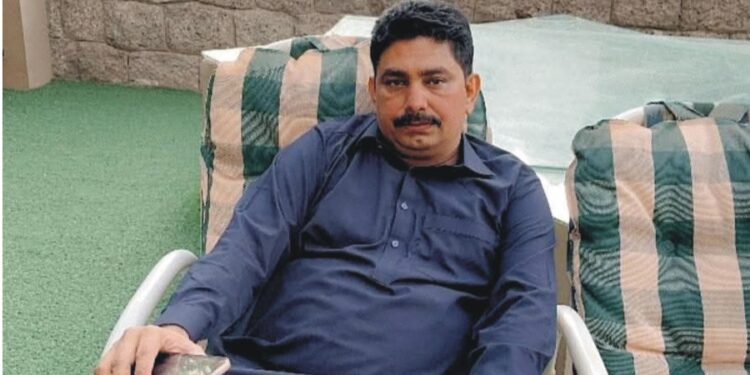 ڈیرہ غازی خان میں لیہ پولیس کی بھاری نفری نے قیصر عباس عرف جگنو کو گرفتار کر لیا