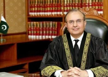 ججز تعیناتی میں انٹیلی جنس ایجنسی کا کردار ناقابل قبول: جسٹس منصور علی شاہ                                            رولز آئینی حلف کے عکاس ہونے چاہئیں، انٹیلی جنس رپورٹس کا غلط استعمال ممکن: سپریم کورٹ کے جج کا خط