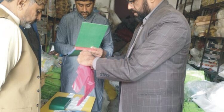 حکومت پنجاب کی ہدایت پر پلاسٹک بیگ کے خلاف کارروائیاں جاری